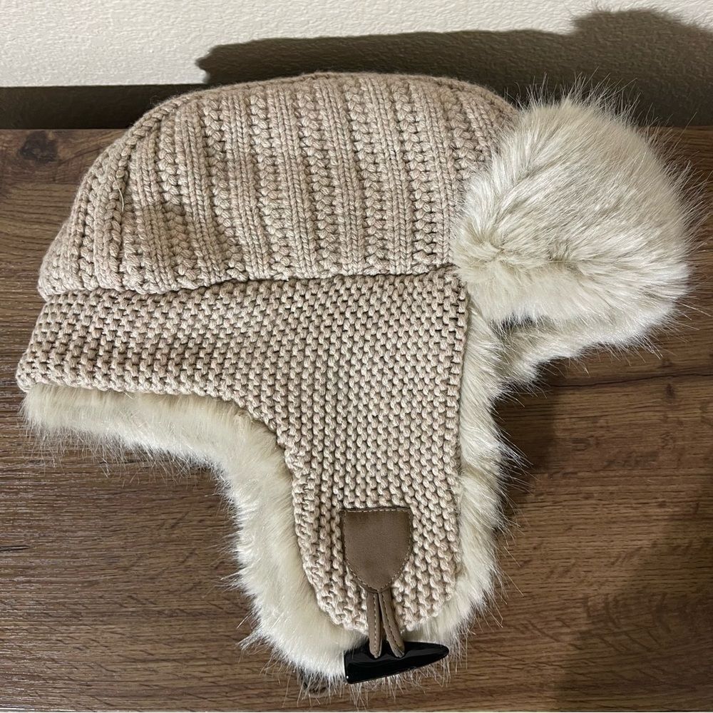 RH Hat - Picture 2 of 8